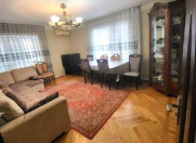 Satılır 3 otaqlı 80 m2 köhnə tikili İnşaatçılar m.