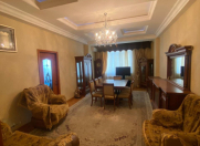 Satılır 4 otaqlı 150 m2 yeni tikili Gənclik m.