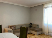 İcarəyə verilir 3 otaqlı 85 m2 köhnə tikili Elmlər Akademiyası m.