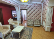 İcarəyə verilir 3 otaqlı 110 m2 yeni tikili 8 Noyabr m.