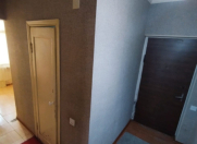 Satılır 1 otaqlı 40 m2 köhnə tikili Xalqlar Dostluğu m.