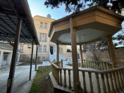 İcarəyə verilir 13 otaqlı 700 m2 ofis Gənclik m.