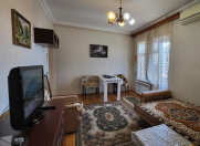 Satılır 2 otaqlı 45 m2 köhnə tikili Qara Qarayev m.
