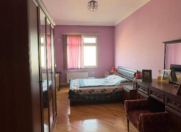 Satılır 4 otaqlı 146 m2 yeni tikili Elmlər Akademiyası m.