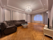 İcarəyə verilir 4 otaqlı 220 m2 yeni tikili Şah İsmayıl Xətai m.