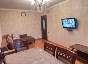 Satılır 3 otaqlı 65 m2 köhnə tikili Elit ticarət mərkəzi