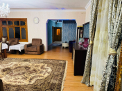 Satılır 4 otaqlı 100 m2 köhnə tikili Xətai r.