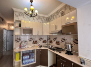 Satılır 3 otaqlı 80 m2 köhnə tikili Həzi Aslanov m.