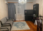 Satılır 3 otaqlı 100 m2 köhnə tikili Elmlər Akademiyası m.