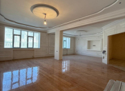 Satılır 4 otaqlı 180 m2 yeni tikili Gənclik m.