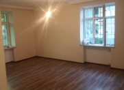 Satılır 1 otaqlı 32 m2 köhnə tikili Neftçilər m.