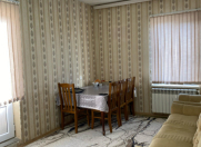 İcarəyə verilir 2 otaqlı 60 m2 köhnə tikili Xalqlar Dostluğu m.