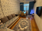 Satılır 3 otaqlı 65 m2 köhnə tikili Həzi Aslanov m.