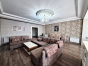 Satılır 4 otaqlı 170 m2 yeni tikili Gənclik m.