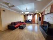 İcarəyə verilir 4 otaqlı 180 m2 yeni tikili Elmlər Akademiyası m.