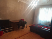 Satılır 3 otaqlı 65 m2 köhnə tikili Əhmədli m.