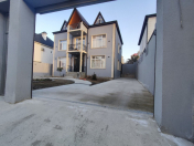 Satılır 6 otaqlı 300 m2 villa Badamdar
