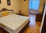 İcarəyə verilir 2 otaqlı 60 m2 köhnə tikili Elmlər Akademiyası m.