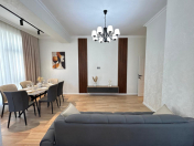 Satılır 3 otaqlı 80 m2 yeni tikili Gənclik m.