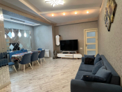 Satılır 3 otaqlı 133 m2 yeni tikili Nəsimi m.