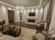 Satılır 3 otaqlı 135 m2 yeni tikili 28 May m.