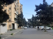 Satılır 2 otaqlı 60 m2 köhnə tikili Neapol dairəsi