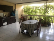 Satılır 4 otaqlı 160 m2 köhnə tikili 8 mkr