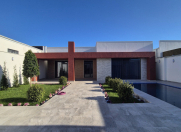 Satılır 4 otaqlı 220 m2 həyət evi Mərdəkan