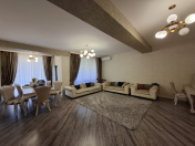 Satılır 4 otaqlı 230 m2 yeni tikili Nəriman Nərimanov m.