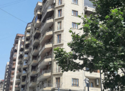 İcarəyə verilir 3 otaqlı 90 m2 yeni tikili Gənclik m.