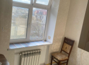 Satılır 2 otaqlı 45 m2 köhnə tikili Bakıxanov