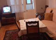 İcarəyə verilir 3 otaqlı 85 m2 köhnə tikili Gənclik m.