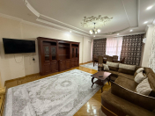 İcarəyə verilir 3 otaqlı 178 m2 yeni tikili Gənclik m.