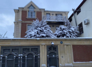 Satılır 10 otaqlı 400 m2 həyət evi Bakıxanov