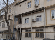 İcarəyə verilir 2 otaqlı 80 m2 köhnə tikili Nəriman Nərimanov parkı