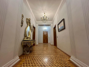 İcarəyə verilir 3 otaqlı 120 m2 yeni tikili 8 Noyabr m.