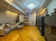 Satılır 3 otaqlı 130 m2 yeni tikili Ağ şəhər