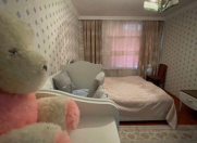 Satılır 3 otaqlı 60 m2 köhnə tikili Qara Qarayev m.