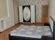 İcarəyə verilir 3 otaqlı 120 m2 yeni tikili 8 Noyabr m.