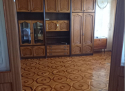 Satılır 5 otaqlı 120 m2 köhnə tikili İnşaatçılar m.