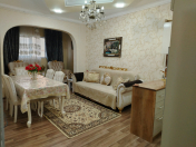 Satılır 2 otaqlı 67 m2 köhnə tikili Qaraçuxur