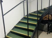 İcarəyə verilir 4 otaqlı 100 m2 ofis 28 May m.