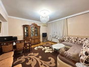 Satılır 3 otaqlı 85 m2 köhnə tikili Şah İsmayıl Xətai m.