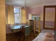 İcarəyə verilir 3 otaqlı 70 m2 köhnə tikili Şah İsmayıl Xətai m.