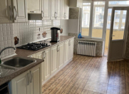 Satılır 2 otaqlı 100 m2 yeni tikili 8 Noyabr m.