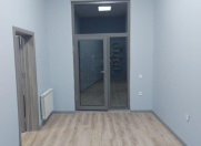 İcarəyə verilir 2 otaqlı 40 m2 obyekt Abu Arena