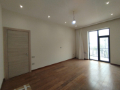 İcarəyə verilir 3 otaqlı 100 m2 köhnə tikili 28 May m.