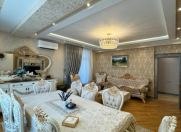 Satılır 4 otaqlı 227 m2 yeni tikili Badamdar