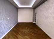 Satılır 2 otaqlı 85 m2 yeni tikili 8 Noyabr m.