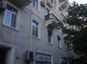 İcarəyə verilir 3 otaqlı 100 m2 köhnə tikili 28 May m.